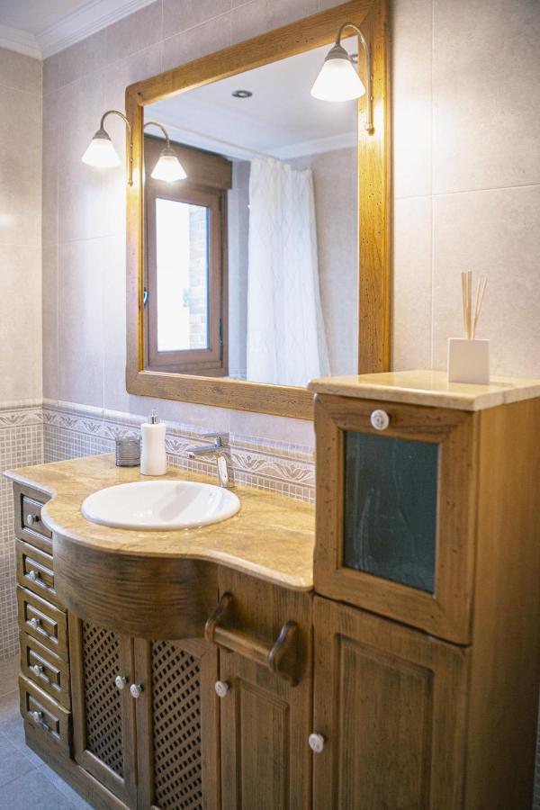 Alojamiento Urabain Apartment Allo Exterior photo